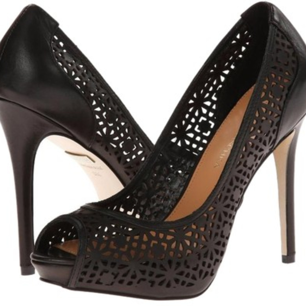 Badgley Mischka woman heels 7.5